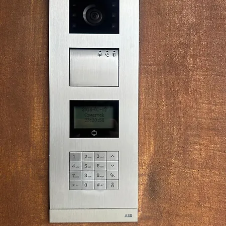 Przyjazni 16 24 - Self Check-in 20h - Lift *